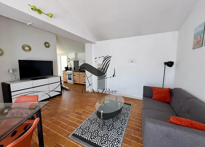 L'oceane - Maison Au Calme Avec Terrasse, Centre De Bourg Le Port-des-Barques